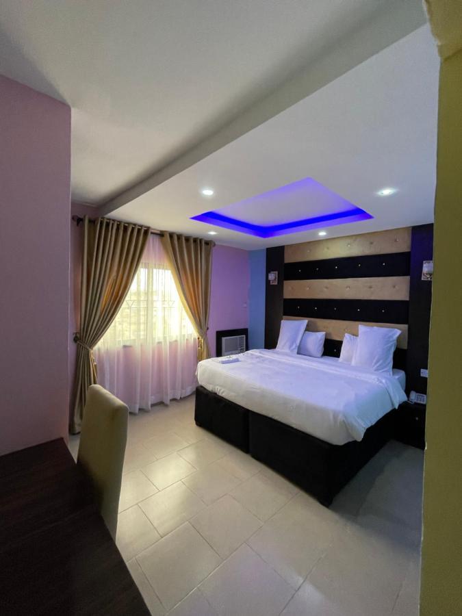 Alluring View Hotel - Allen Avenue Лагос Екстериор снимка